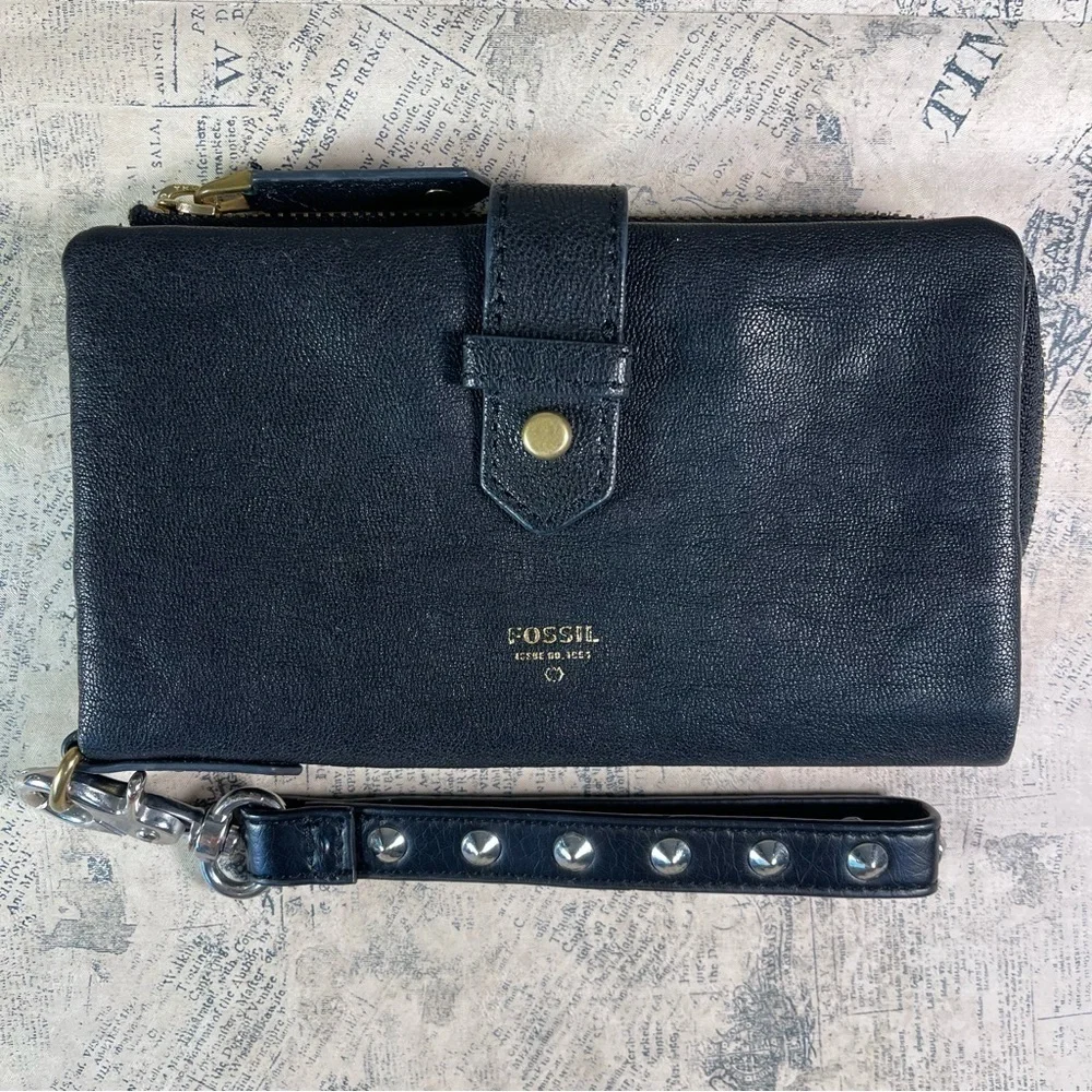 Fossil Becca Black Leather Wristlet Wallet Zip Around Organizer Clutch